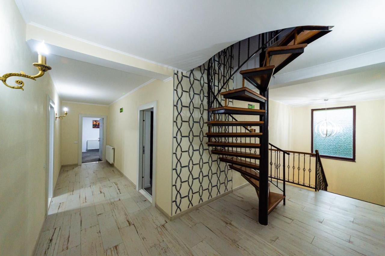Casa Avram Villa Ramnicu Valcea Luaran gambar