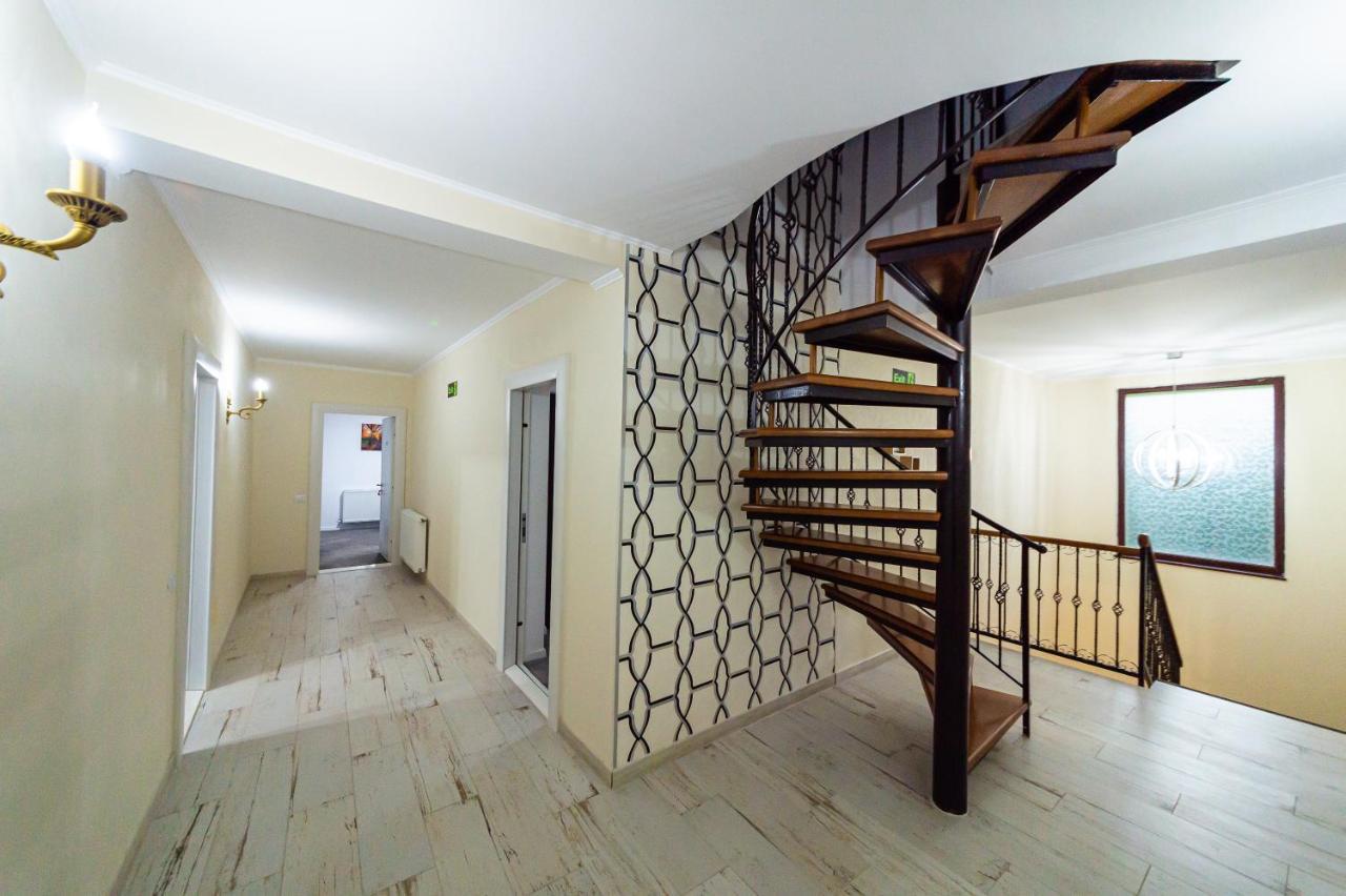 Casa Avram Villa Ramnicu Valcea Luaran gambar